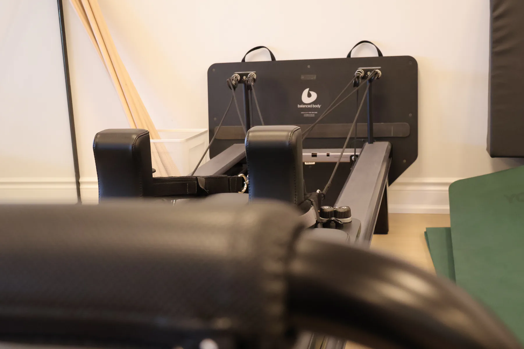 Konnector® cords and attachment points in the second studio room.